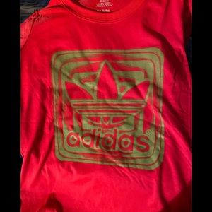 Women’s ADIDAS shirt